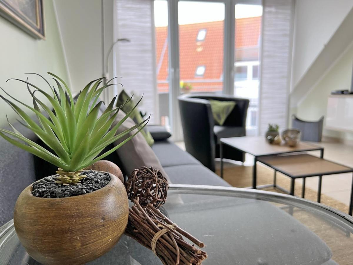 Ferienwohnung Hafenblick - Wunderbare Erholung Am Hafen Norddeich  Exterior foto