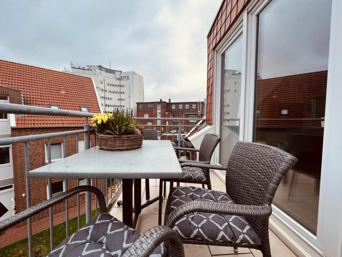 Ferienwohnung Hafenblick - Wunderbare Erholung Am Hafen Norddeich  Exterior foto